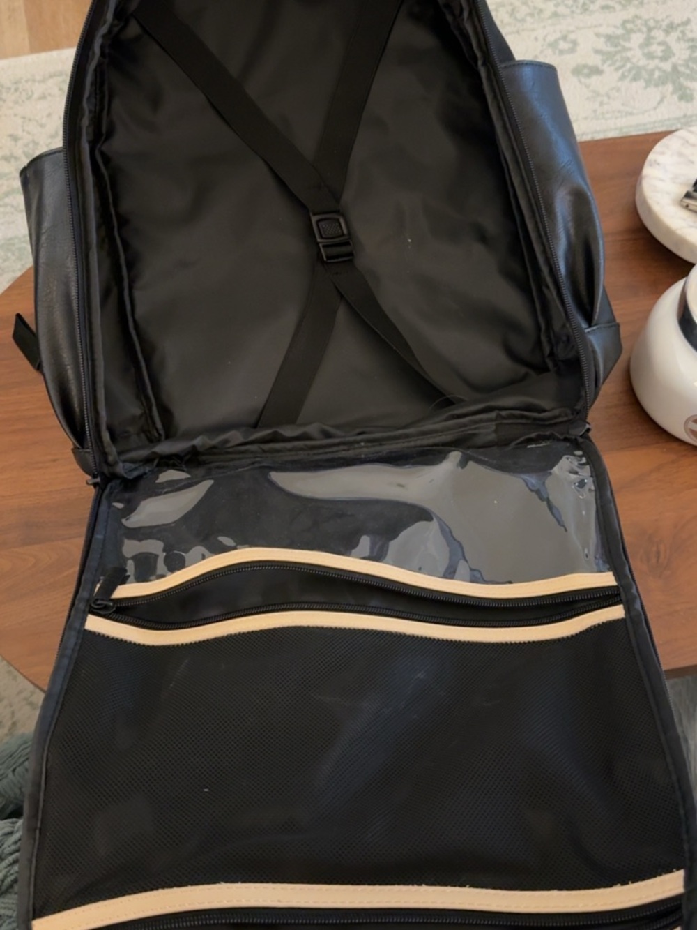 Beis Backpack - Picture 4 of 5